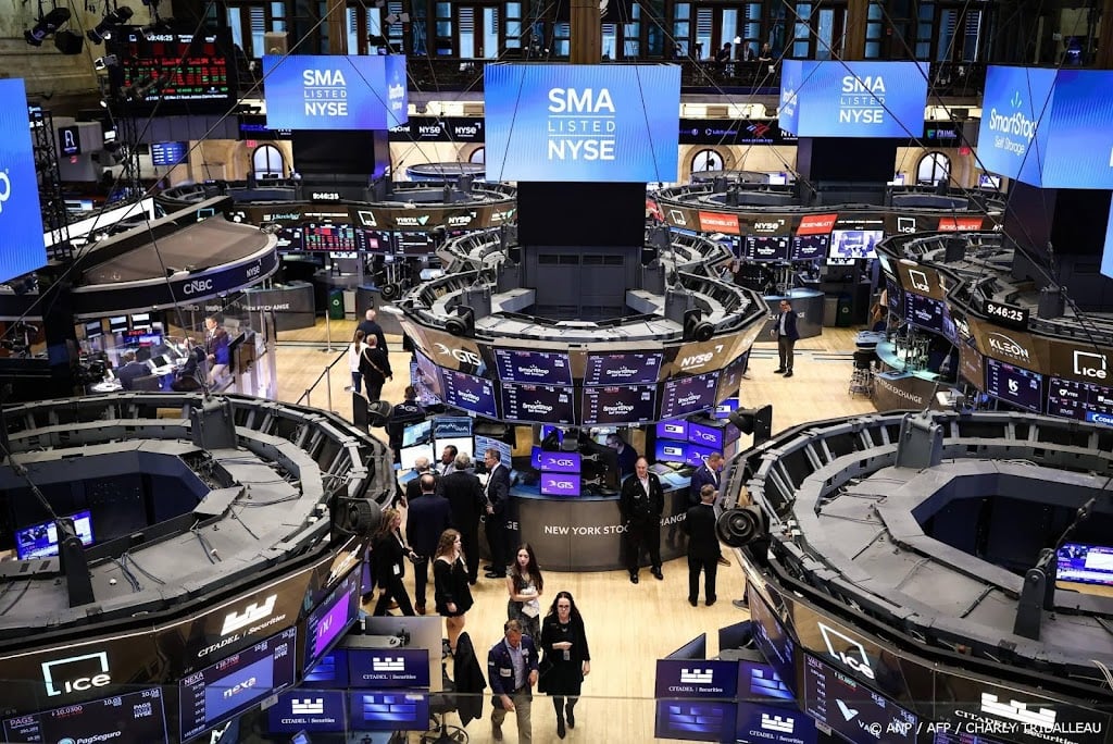 Wall Street daalt door afnemende hoop op snel einde oorlog