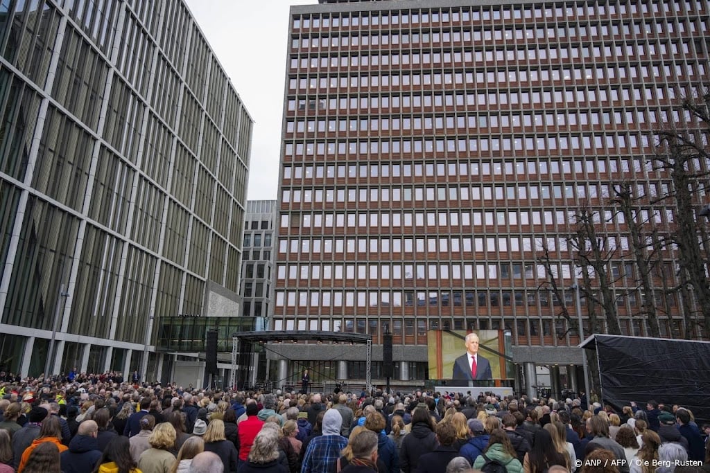 Noorwegen heropent 15 jaar na aanslag Breivik regeringsgebouwen