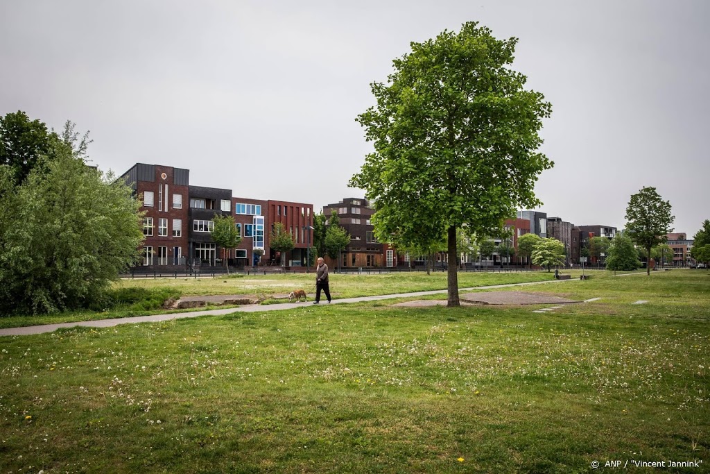 Enschede herdenkt vuurwerkramp van 20 jaar geleden