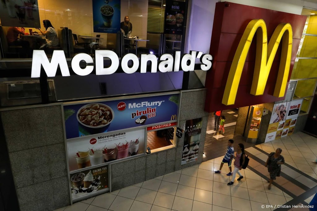 McDonald's verhoogt lonen in VS om personeel te paaien  