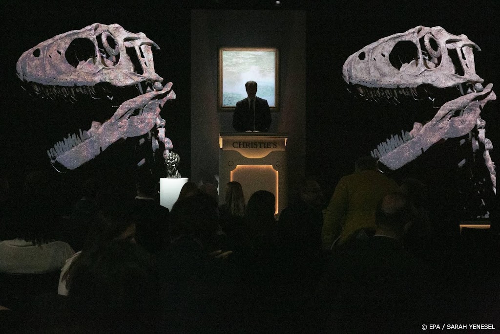 Bloeddorstige dinosauriër Jurassic Park voor 12,4 miljoen geveild