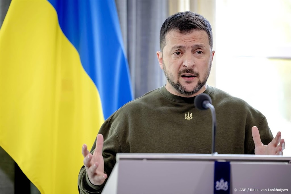 Zelensky spreekt paus Franciscus in Vaticaanstad