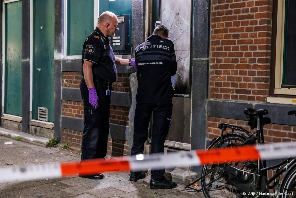 Weer twee explosies Rotterdam, hoogwerker haalt mensen uit huis