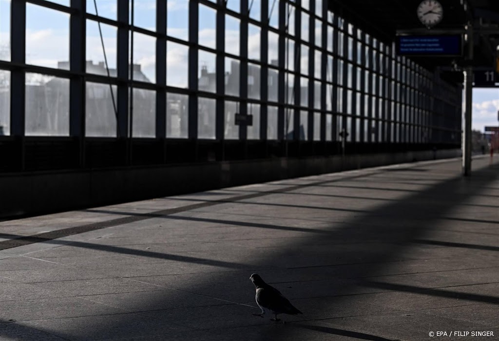 Staking Duitse spoor op zondag voorlopig afgewend