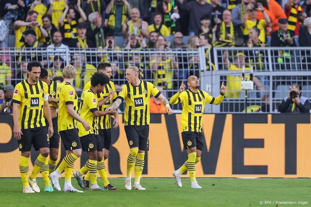 Malen en Haller houden Dortmund in spoor van koploper Bayern
