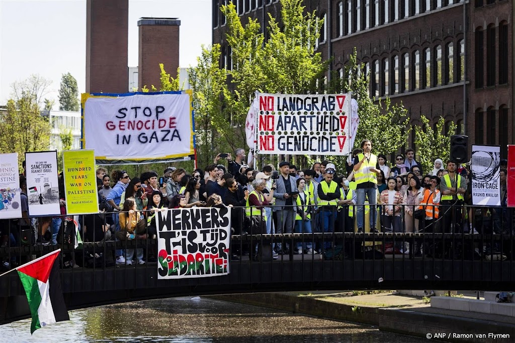 Honderden studenten demonstreren in universiteitssteden