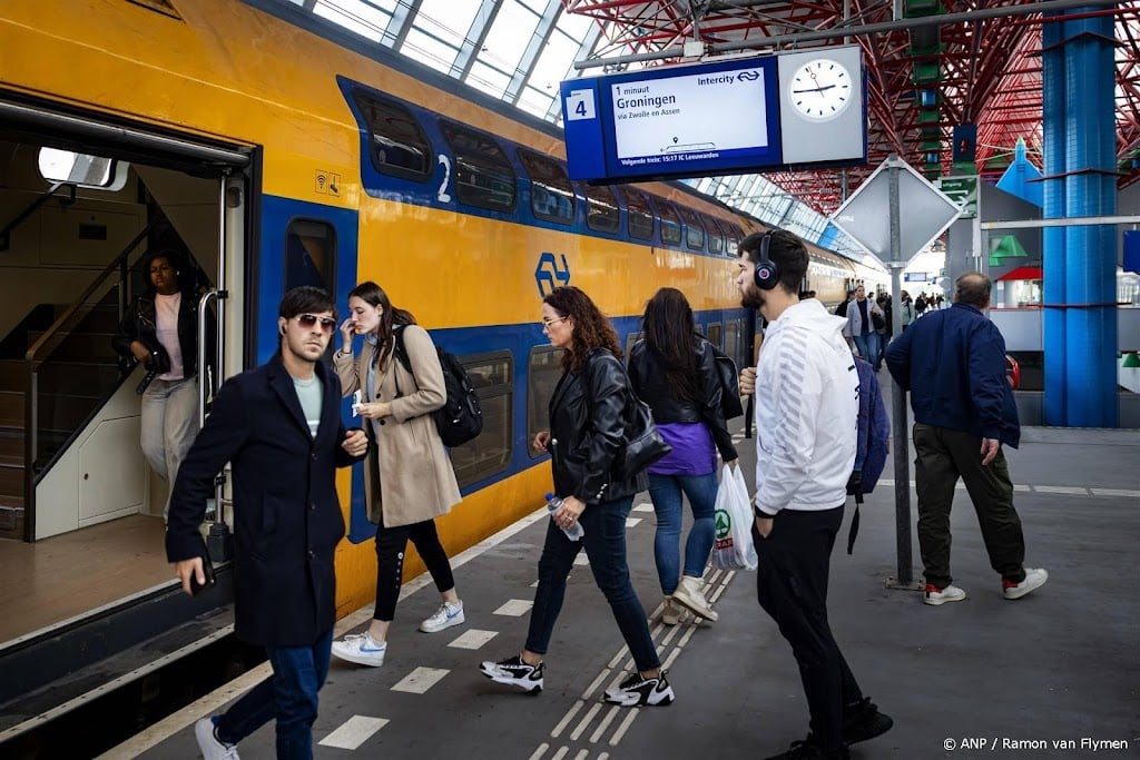 Kabinet komt eind 2026 terug op geld voor Lelylijn