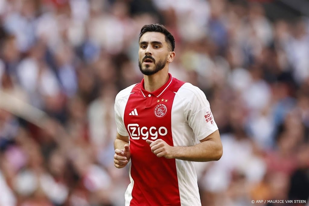 Ajax met Sutalo en Brobbey naar FC Groningen