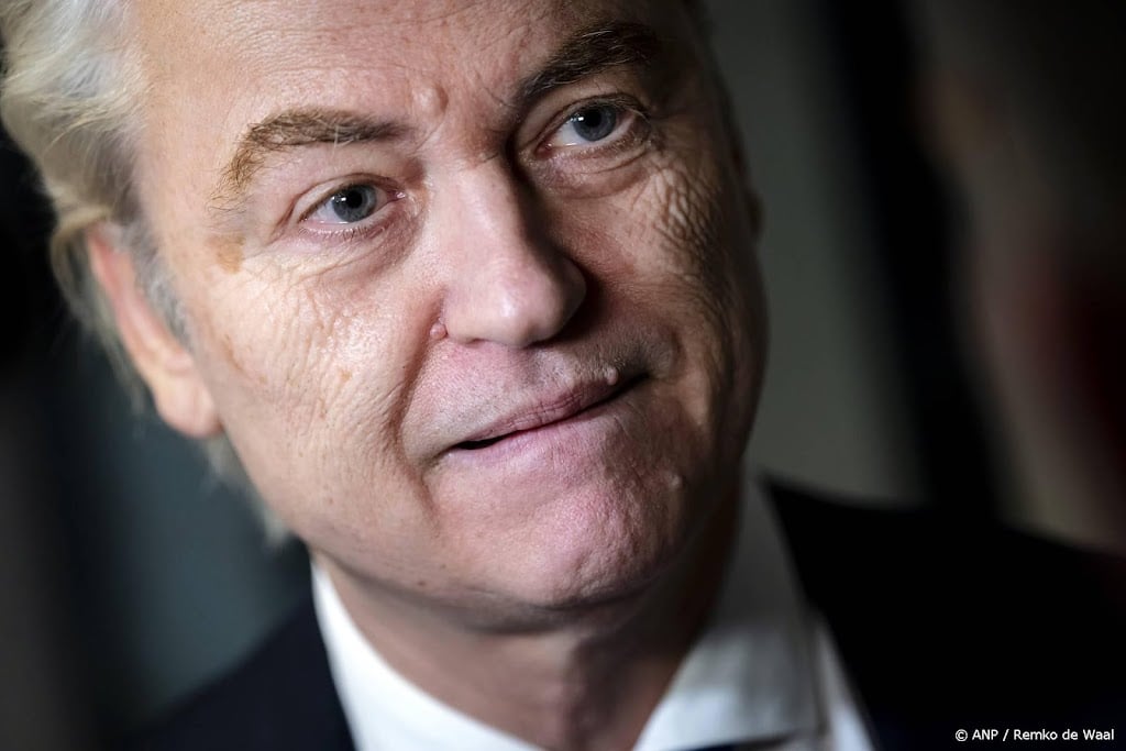 OM vindt tweet met vrouwengezichten van Wilders niet strafbaar 