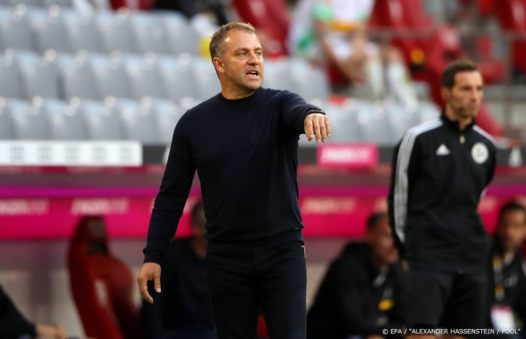Coach Flick van Bayern München blij met Nederlands talent Zirkzee