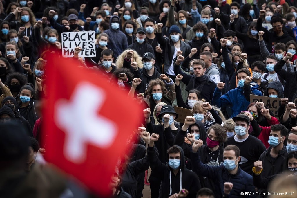 Massaal protest in Zwitserland tegen racisme