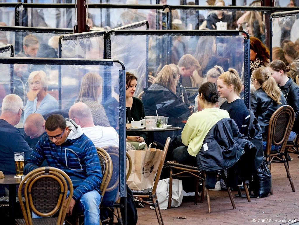 Bedrijven bereid spatschermen op te hangen, zijn tegen sluiting