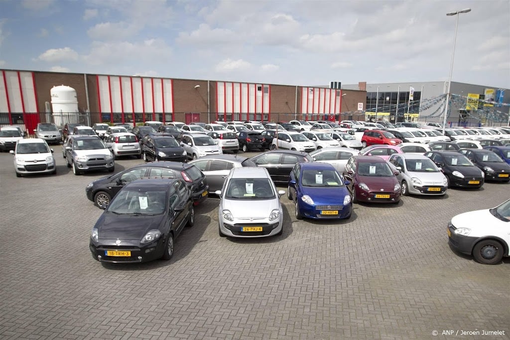Prijzen tweedehands auto's stabiliseren door meer aanbod