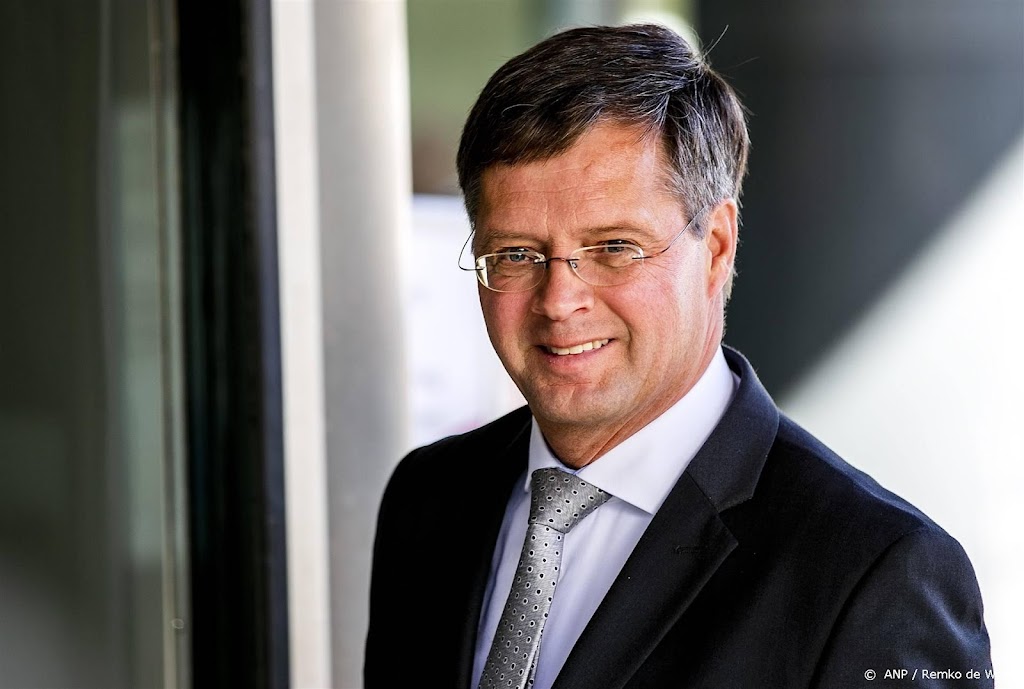 Oud-premier Balkenende woensdag naar uitvaart Berlusconi 