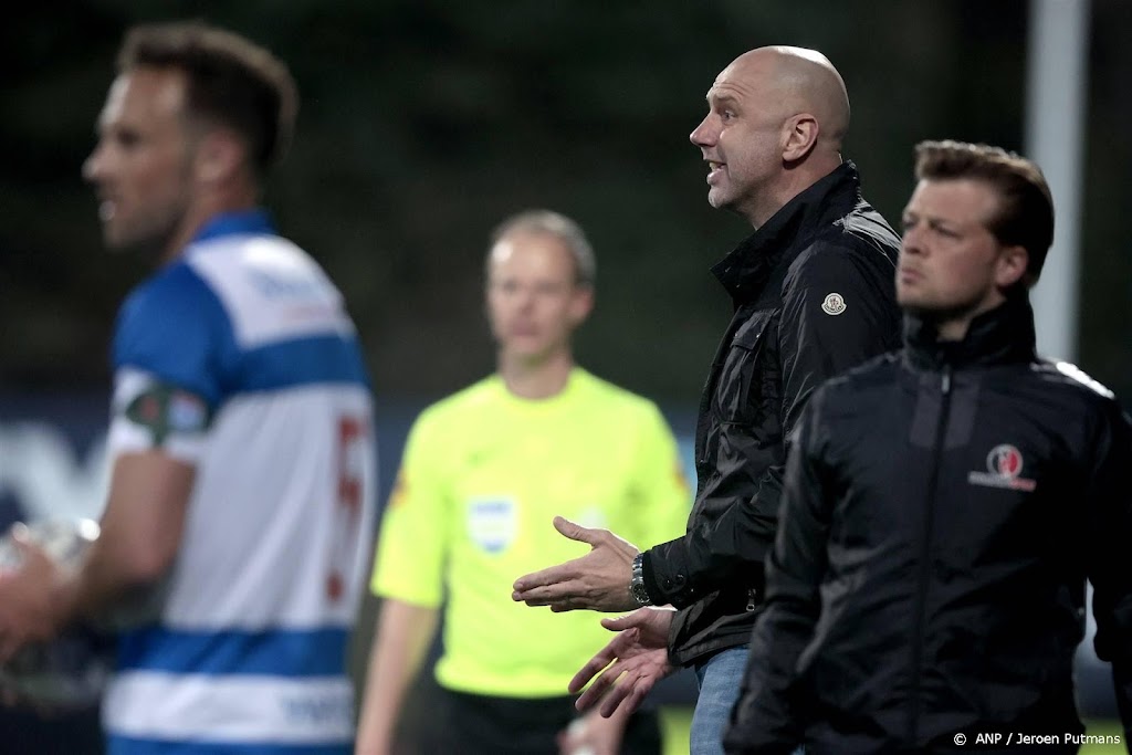 Helmond Sport langer door met trainer Peeters