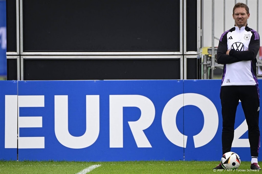Bondscoach Duitsland wil dat zijn spelers de druk omarmen