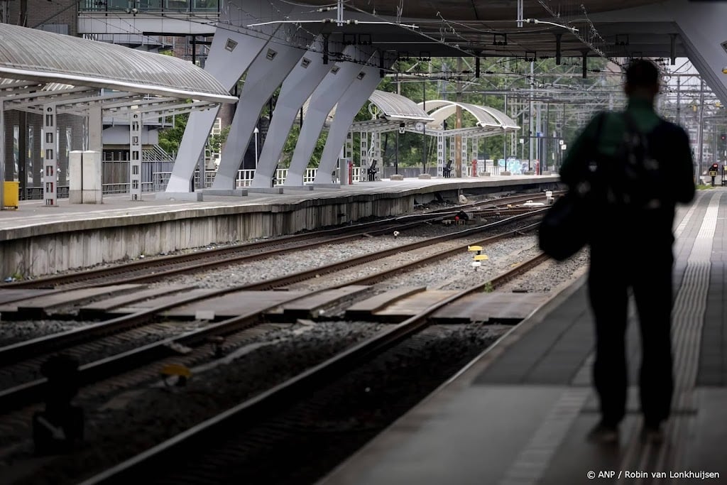 NS nodigt bonden weer uit aan tafel met hoger loonbod