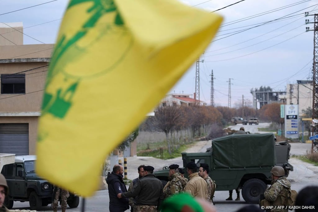 Hezbollah neemt geen wraak op Israël voor aanval Iran, zegt bron