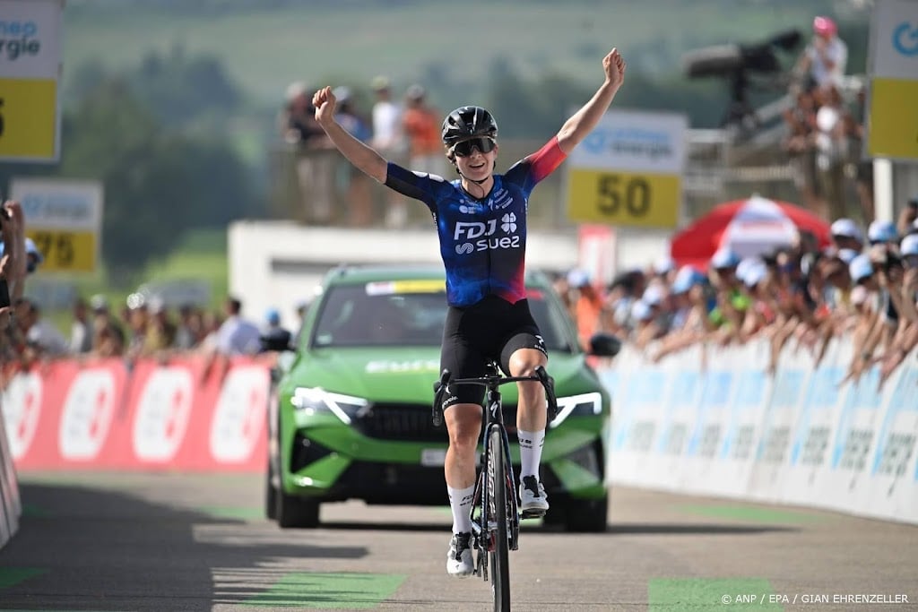 Wielrenster Kraak wint tweede etappe van Ronde van Zwitserland
