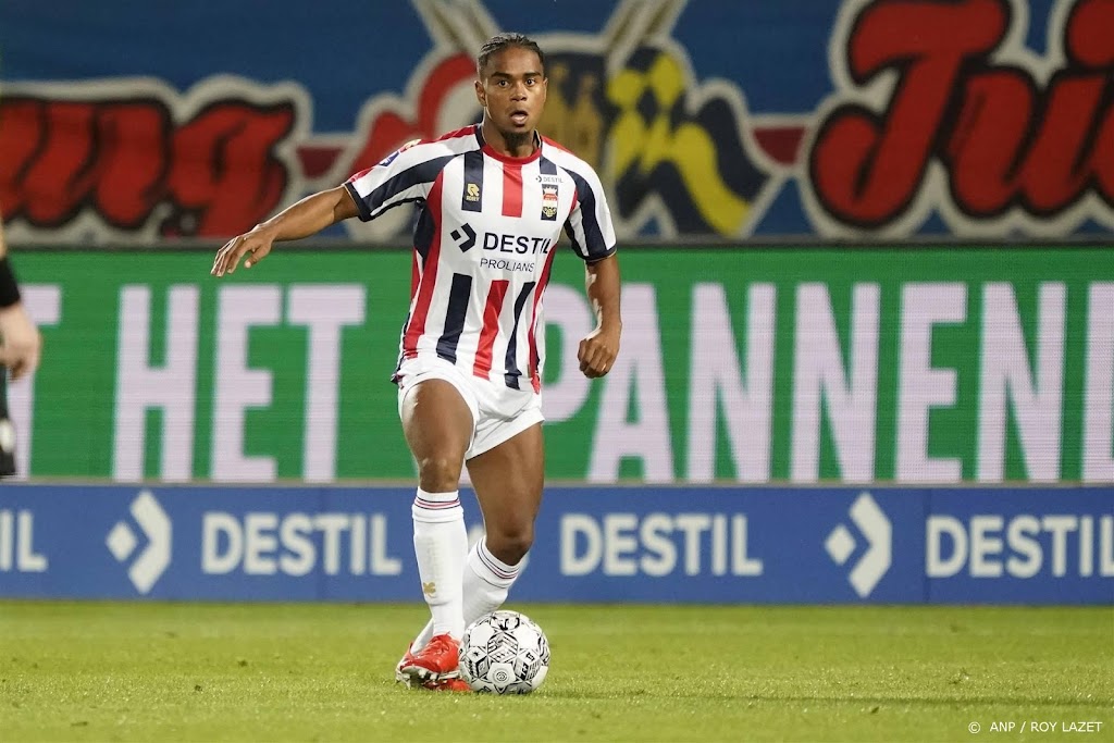 Middenvelder Roemeratoe tekent voor drie jaar bij RKC