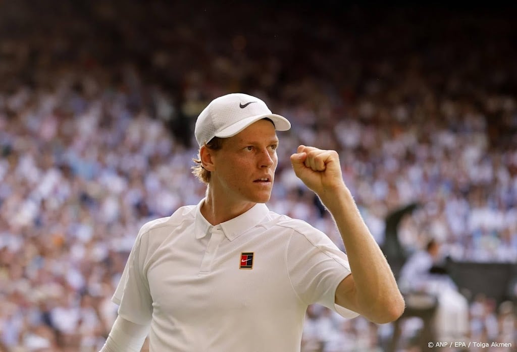 Sinner verslaat Alcaraz en wint eerste titel op Wimbledon