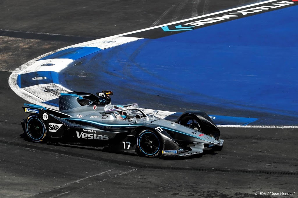 Autocoureur De Vries tweede in slotrace Formule E