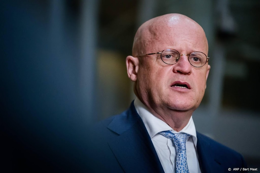 Minister: waarnemers zullen zien dat politie controles goed doet
