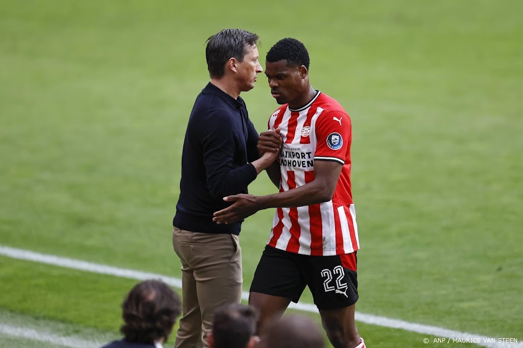 PSV-coach Schmidt is blij voor Dumfries: ik gun hem deze transfer