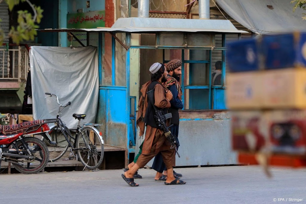 Betogende vrouwen in Kabul met geweld uiteengedreven door taliban