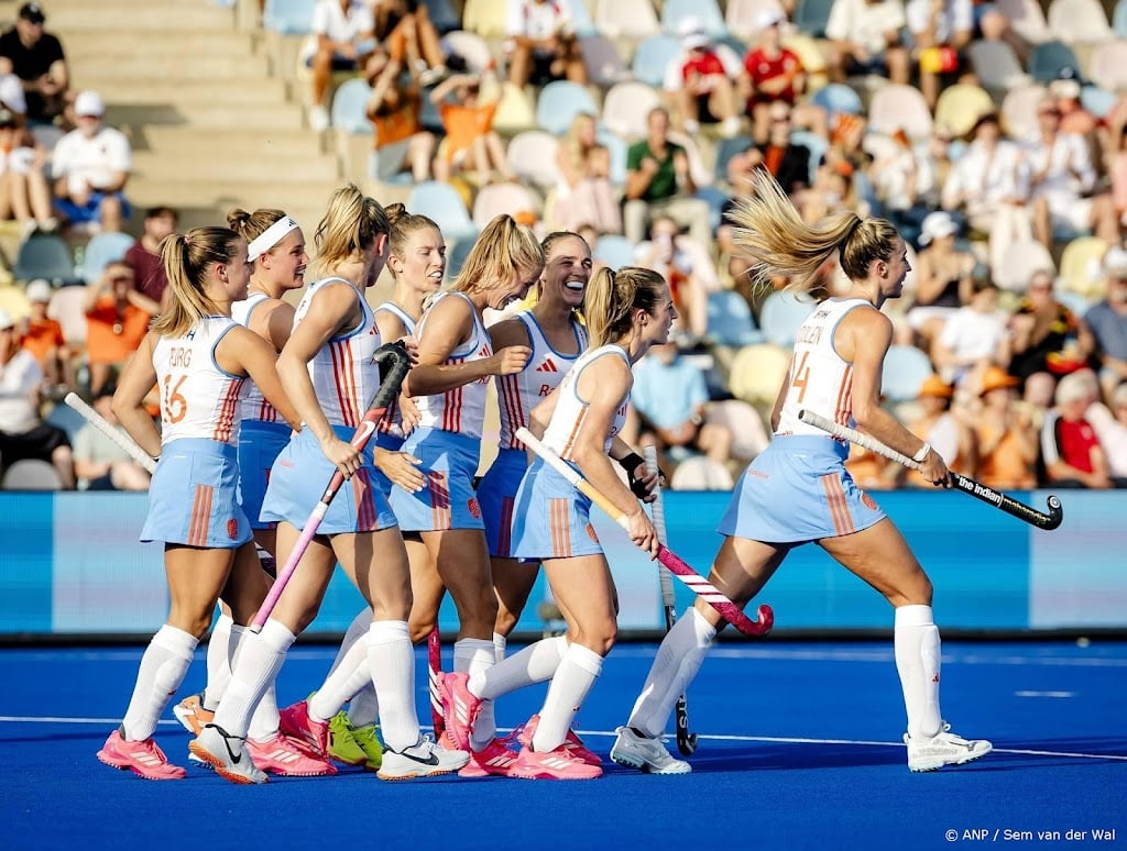 Hockeysters groepswinnaar op EK na ruime zege op Frankrijk