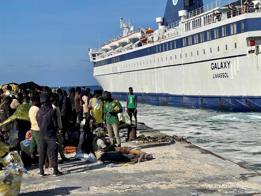 Lampedusa roept noodtoestand uit om aankomst duizenden migranten
