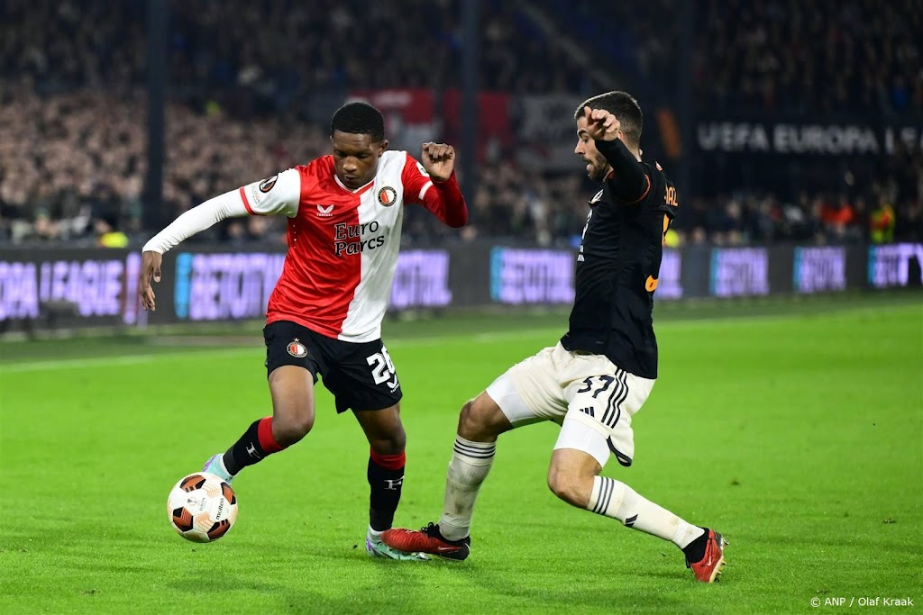 Feyenoord verlengt contract Read met twee jaar tot medio 2028