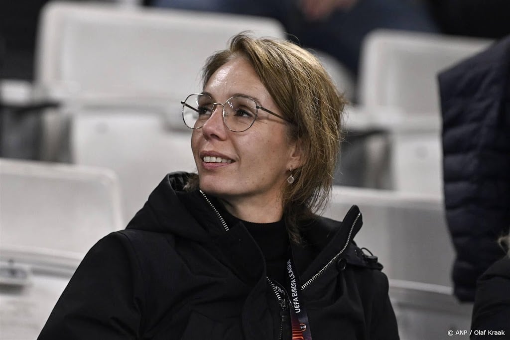 Financieel directeur Lenderink verlaat Ajax