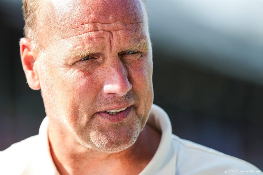 FC Groningen-trainer Lukkien ziet dat Feyenoord nog zoekende is