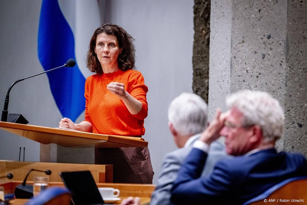 Ouwehand (PvdD): kabinet laat natuur én boer in de stront zakken
