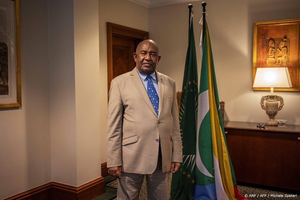 President Afrikaanse archipel Comoren lichtgewond door mesaanval