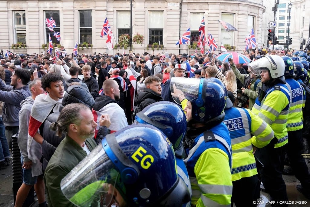 Arrestaties bij massale rechtse betoging in Londen