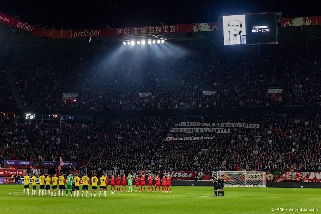 FC Twente speelt na vertrek Oosting gelijk tegen NAC 