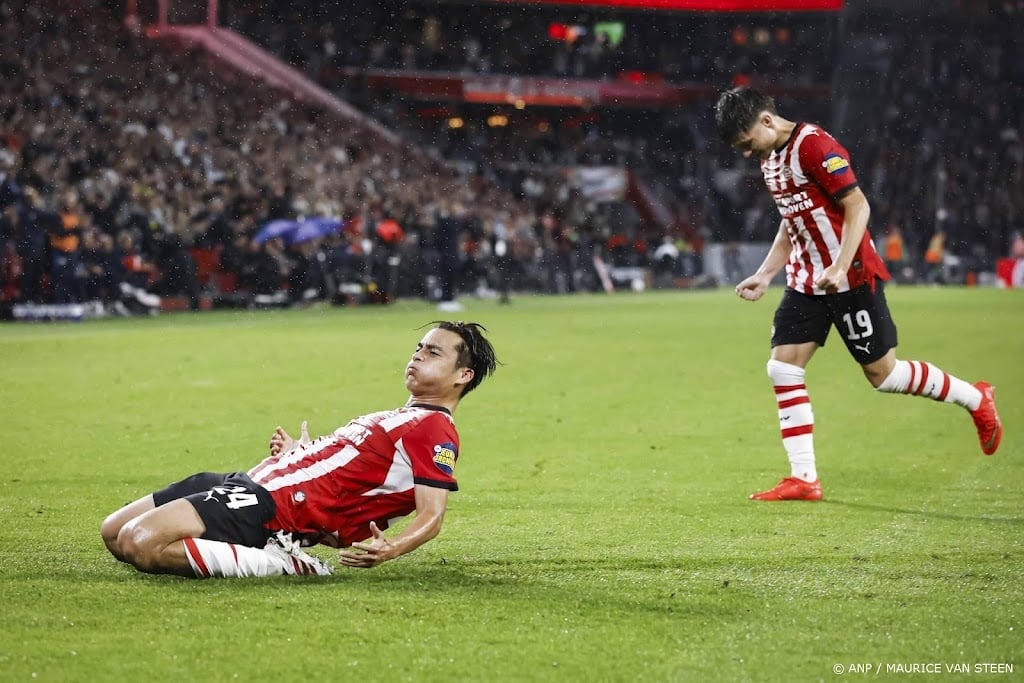 PSV verovert koppositie Eredivisie na thuiszege op Sparta