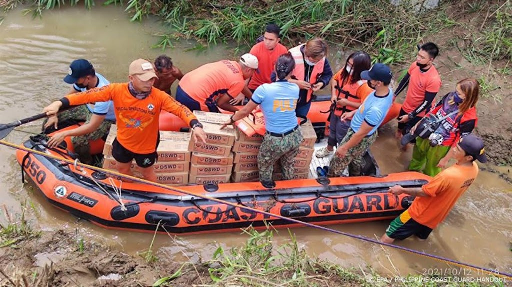 Doden door overstromingen en aardverschuivingen op Filipijnen