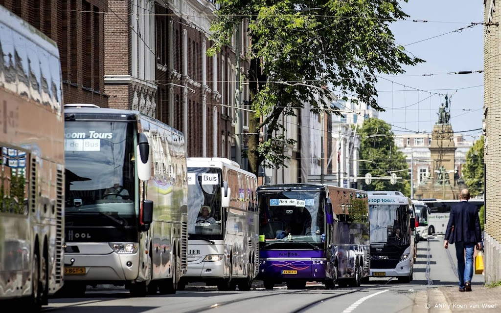 Bonden: manifestatie werknemers touringcarbedrijven op 26 oktober