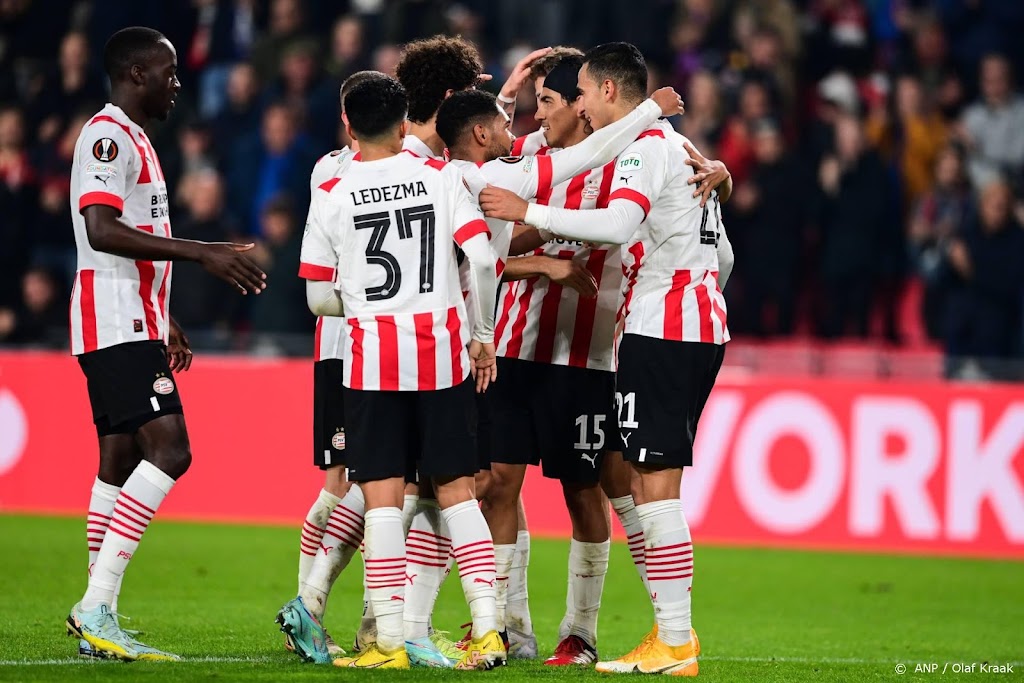 PSV ook in Eindhoven eenvoudig langs FC Zürich in Europa League