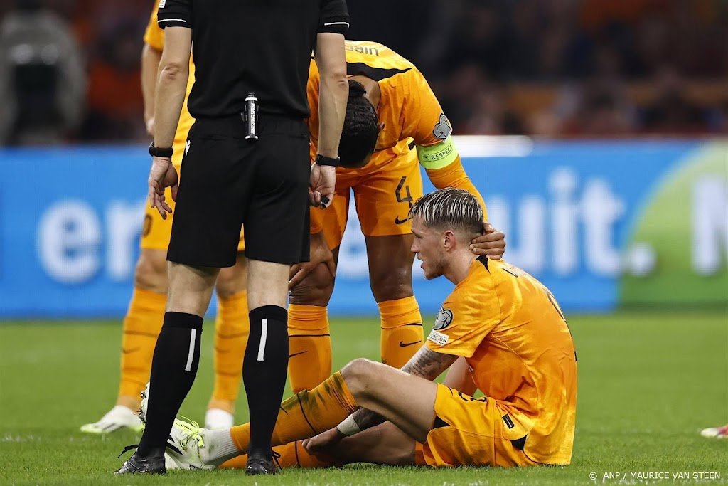 Aanvaller Weghorst valt geblesseerd uit bij Oranje 