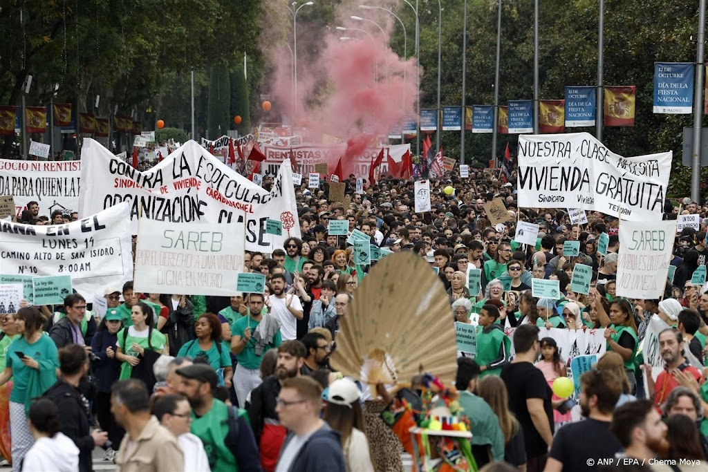 Massale betoging in Madrid voor recht op wonen