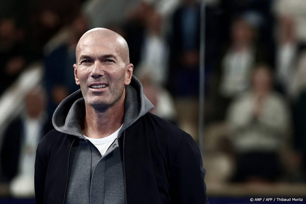 Zidane hoopt op bondscoachschap Franse voetballers