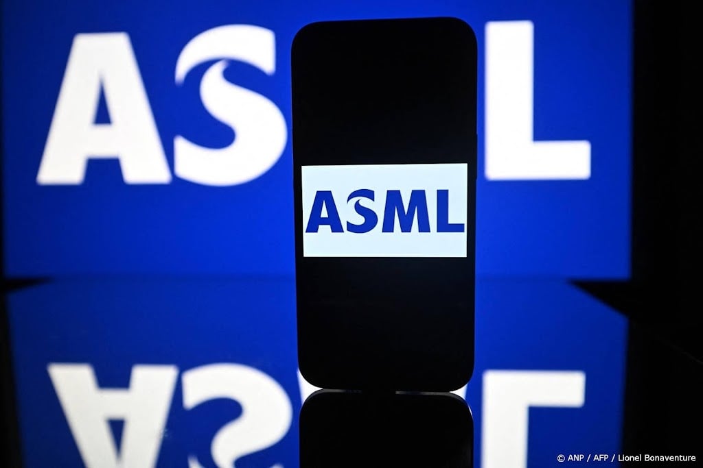AEX-index onder aanvoering van ASML opgeveerd na verliesbeurt
