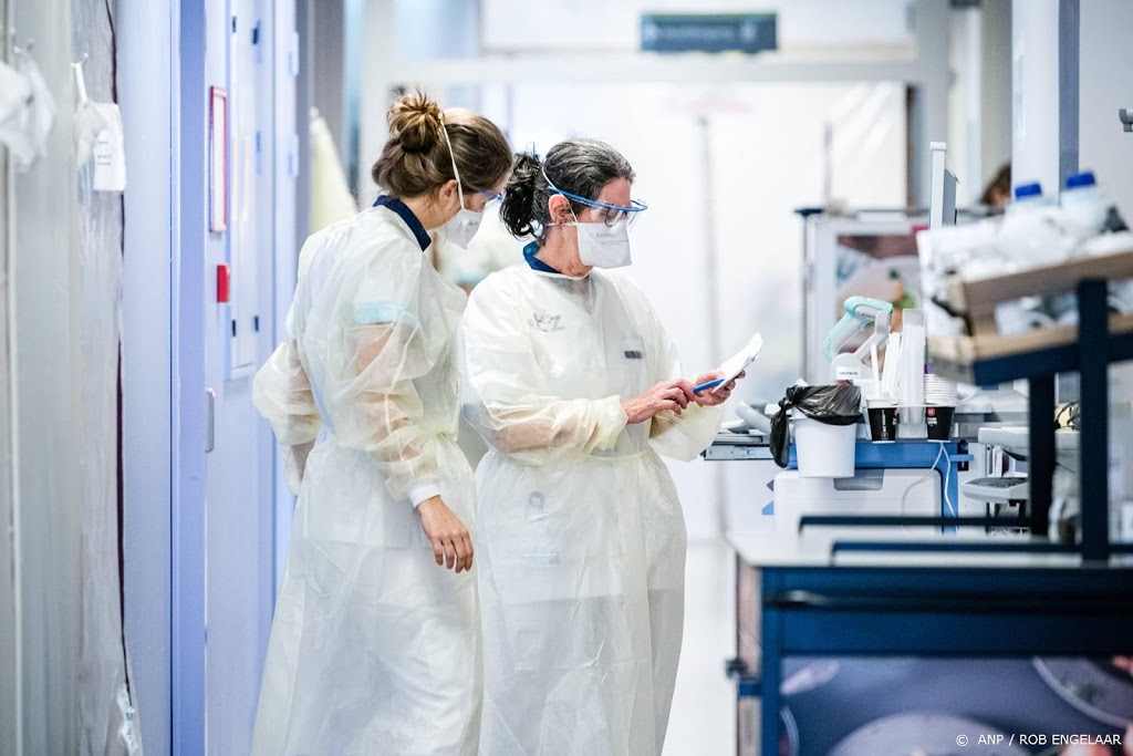 Aantal opgenomen coronapatiënten weer een klein beetje omlaag