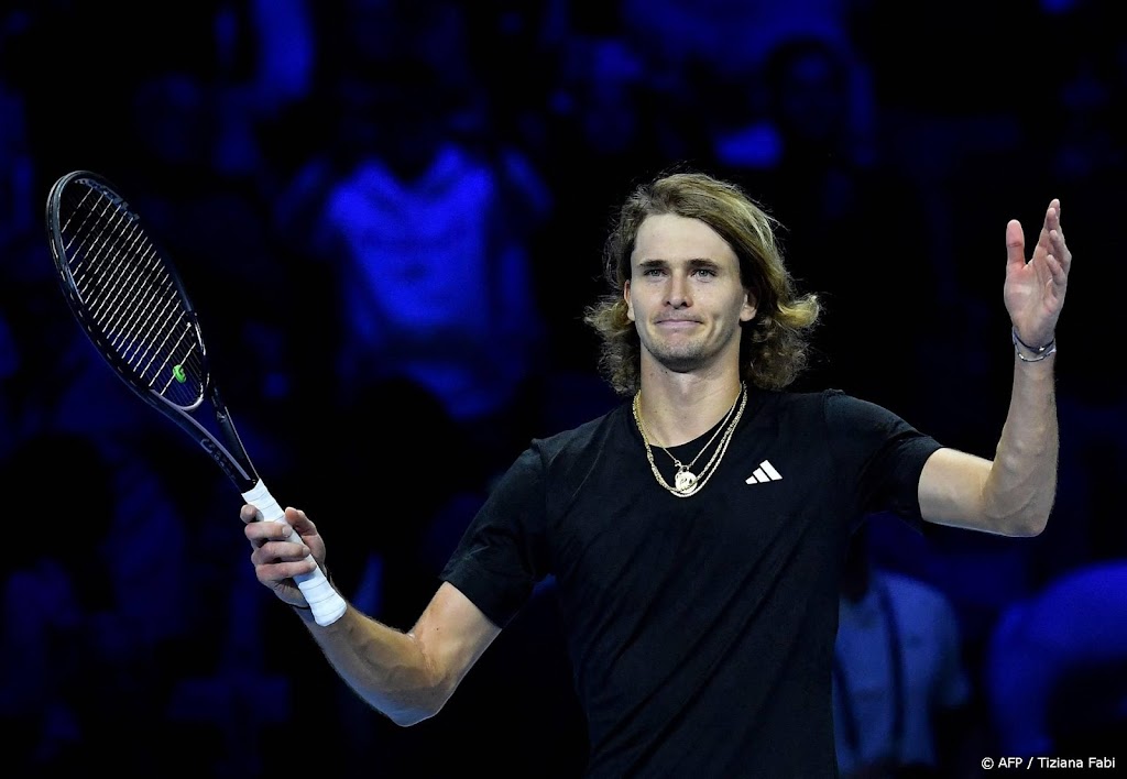 Zverev verslaat Alcaraz in eerste partij ATP Finals