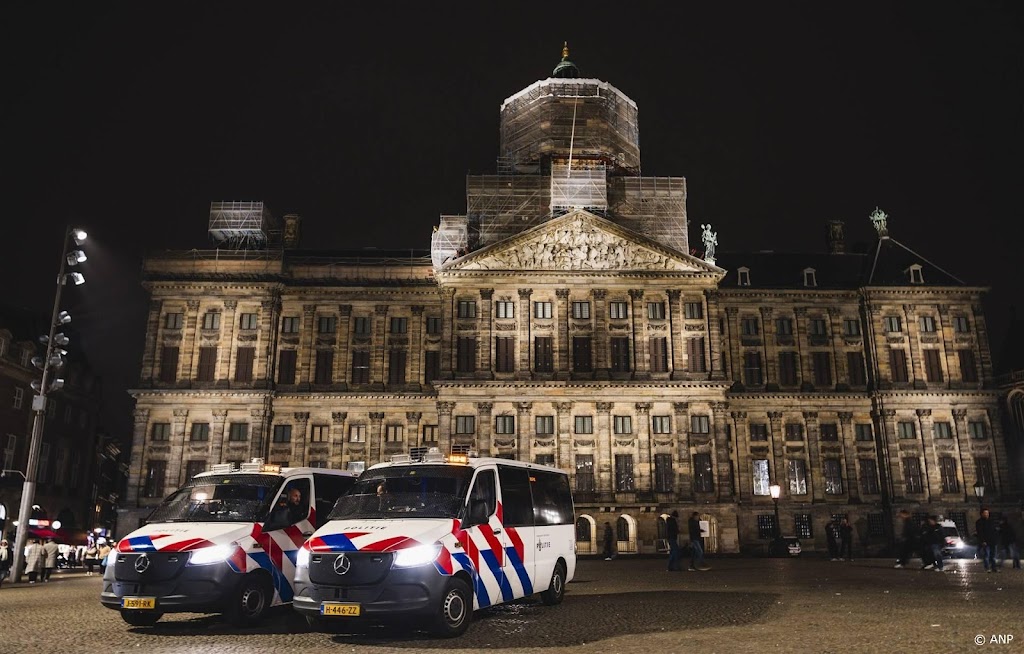 Geweldplegers Amsterdam hebben zich nog niet gemeld bij politie