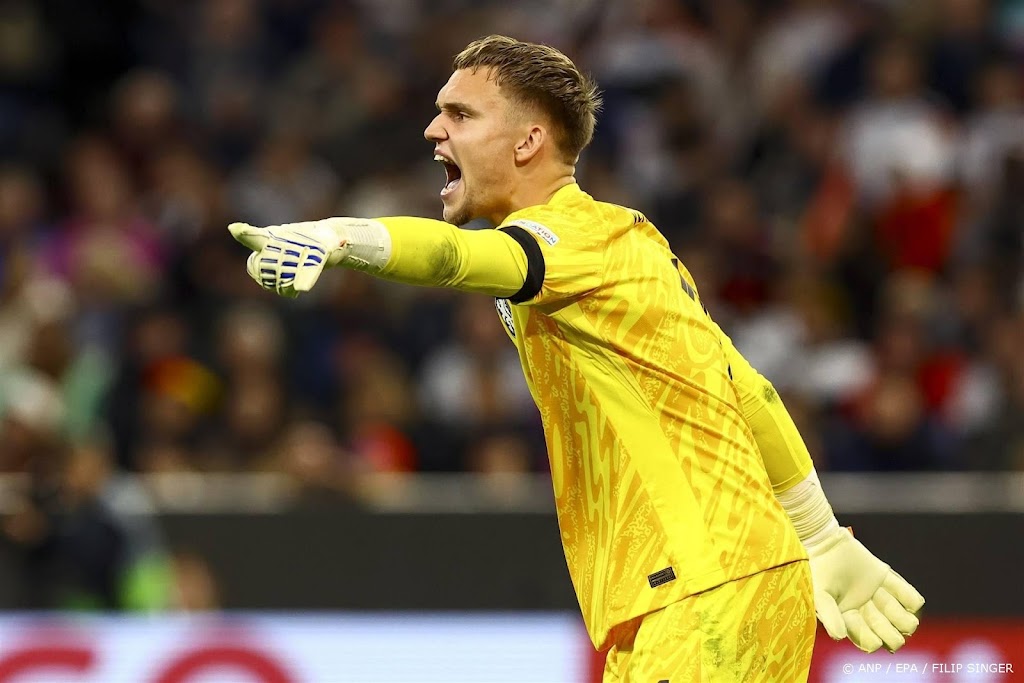 Doelman Verbruggen terug op trainingsveld bij Oranje